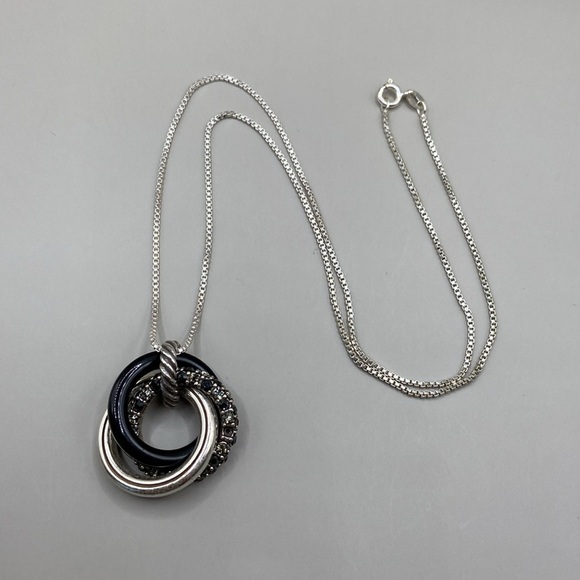 Silver and Black Triple Circle Necklace - Picture 5 of 6